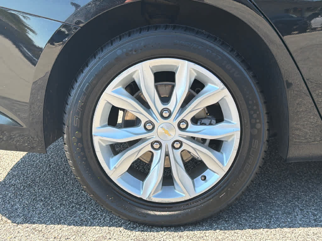 Used 2023 Chevrolet Malibu LT FWD image 18