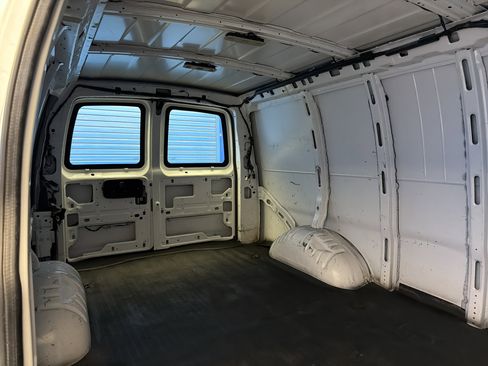 Used 2021 Chevrolet Express 2500 Extended w/ Driver Convenience Package image 26