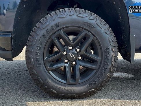 Used 2022 Chevrolet Silverado 1500 LT Trail Boss w/ Bed Protection Package image 8