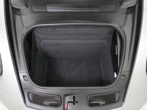 Certified 2024 Porsche 911 GT3 RWD image 33