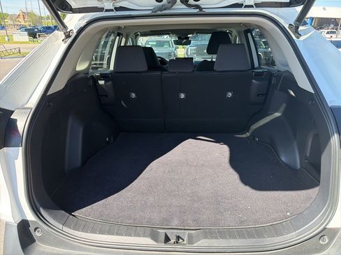 Used 2023 Toyota RAV4 XLE w/ Convenience Package image 8