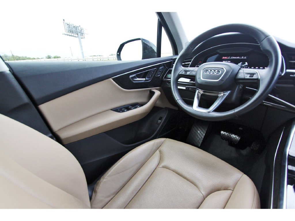 Used 2022 Audi Q7 2.0T Premium Plus w/ Premium Plus Package AWD/4WD image 9
