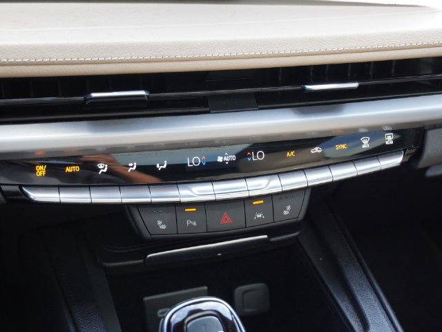 Used 2025 Cadillac XT4 Premium Luxury w/ Cold Weather Package FWD image 38