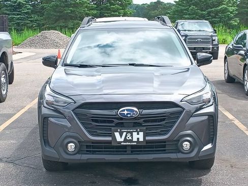 Used 2025 Subaru Outback Onyx Edition AWD/4WD image 2
