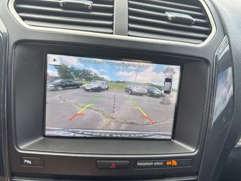 Used 2018 Ford Explorer XLT w/ Equipment Group 201A AWD/4WD image 19