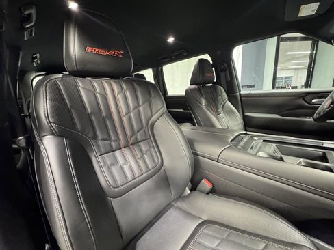 Certified 2025 Nissan Armada PRO-4X image 31