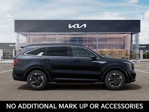 New 2026 Kia Sorento S FWD image 7