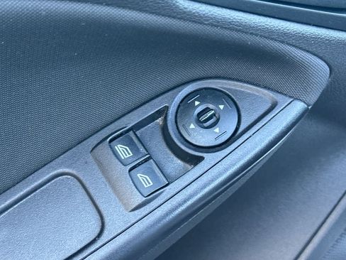Used 2015 Ford Focus S image 13