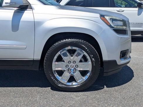 Used 2017 GMC Acadia Limited SLT FWD image 12
