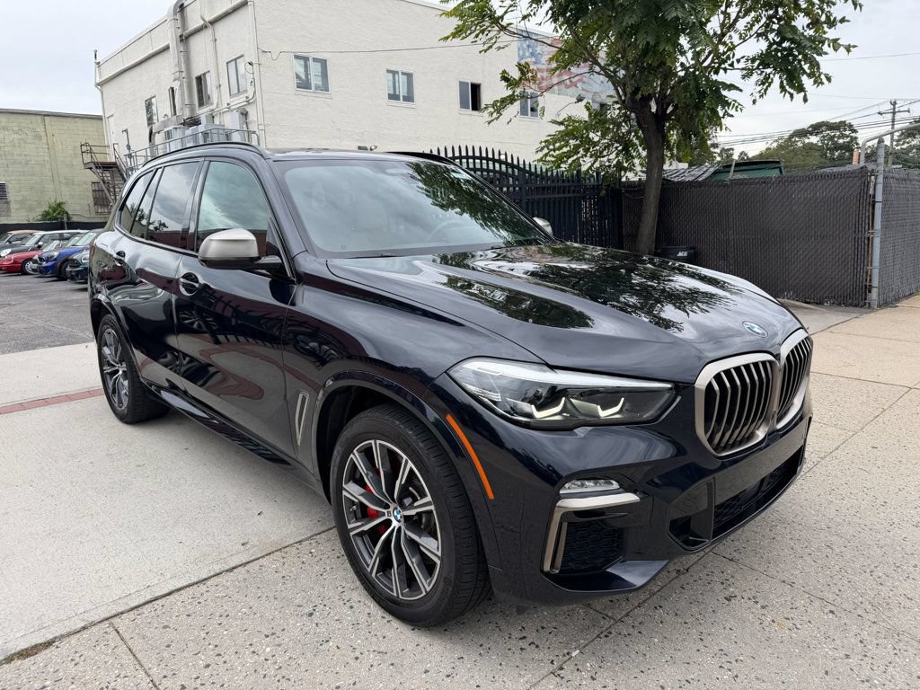 Used 2021 BMW X5 M50i AWD/4WD image 2