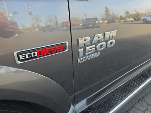 Used 2019 RAM 1500 Laramie w/ Convenience Group AWD/4WD image 35