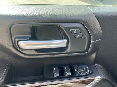 Used 2023 Chevrolet Silverado 2500 LT w/ Convenience Package image 17