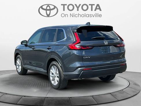 Used 2025 Honda CR-V EX image 3