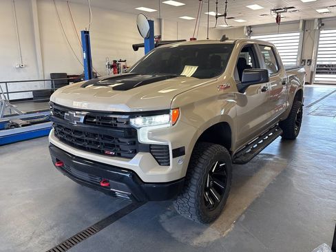 Used 2022 Chevrolet Silverado 1500 LT Trail Boss w/ Protection Package image 6