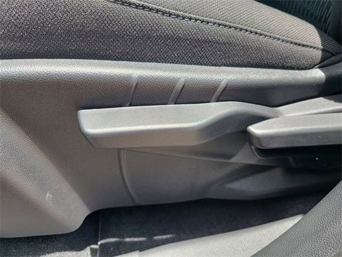 New 2026 Chevrolet Equinox LT image 23