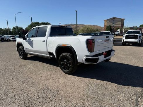 Used 2025 GMC Sierra 2500 AT4 w/ AT4 Premium Plus Package AWD/4WD image 7