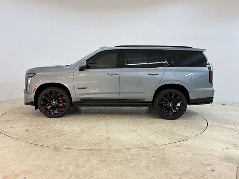 Certified 2025 Cadillac Escalade V AWD/4WD image 2