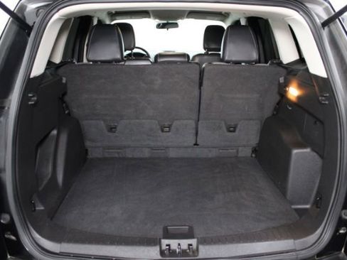 Used 2018 Ford Escape SE w/ SE Sport Appearance Package image 22