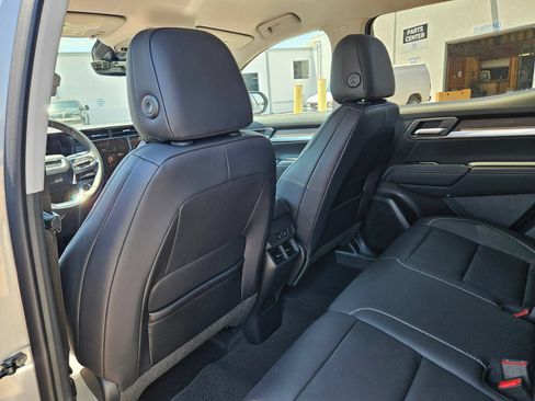 New 2026 GMC Terrain Denali AWD/4WD image 24