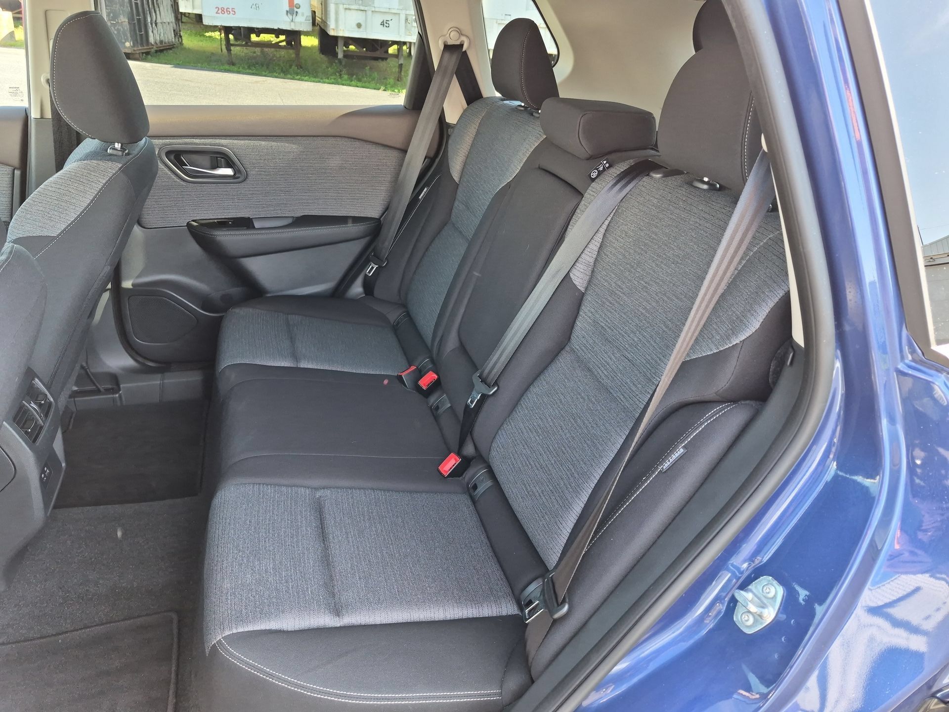 Used 2023 Nissan Rogue SV AWD/4WD image 24