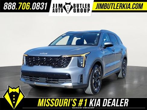 Used 2024 Kia Sorento S image 1