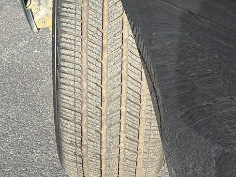 Used 2019 BMW 330i Sedan w/ Convenience Package image 11