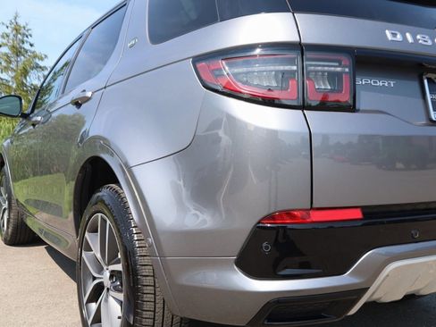 Used 2024 Land Rover Discovery Sport S image 30