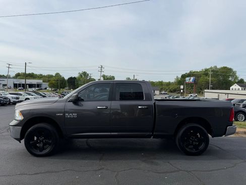 Used 2017 RAM 1500 Classic SLT AWD/4WD image 4