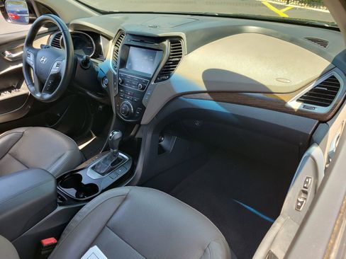 Used 2017 Hyundai Santa Fe Sport FWD image 13