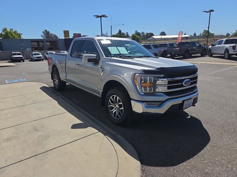 Used 2021 Ford F150 Lariat w/ FX4 Off-Road Package AWD/4WD image 7