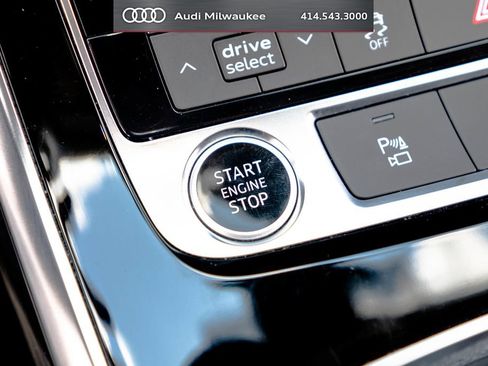 Used 2023 Audi Q7 3.0T Premium w/ Convenience Package AWD/4WD image 25