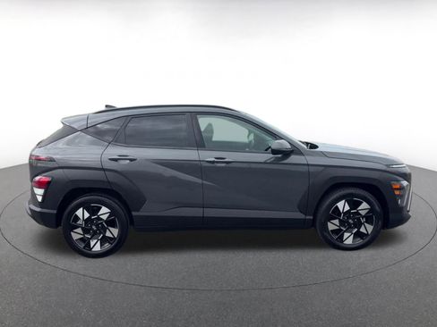Used 2025 Hyundai Kona SEL image 16