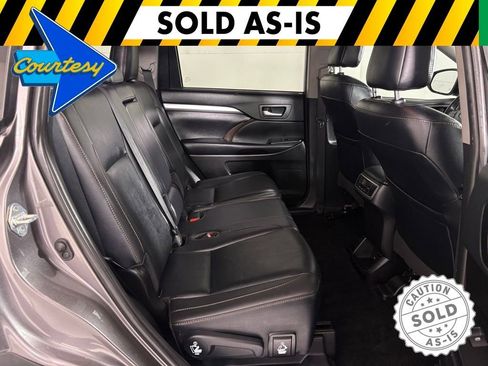Used 2019 Toyota Highlander XLE FWD image 40