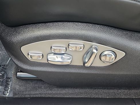 Certified 2023 Porsche Macan GTS AWD/4WD image 28