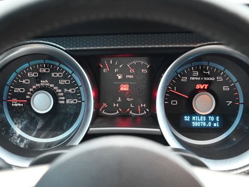 Used 2012 Ford Mustang Shelby GT500 w/ SVT Performance Pkg image 29