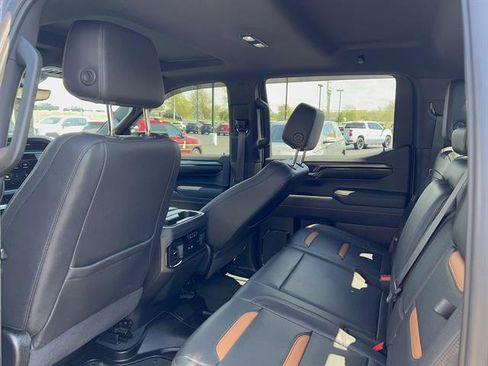Used 2022 GMC Sierra 1500 AT4 w/ AT4 Premium Package AWD/4WD image 16