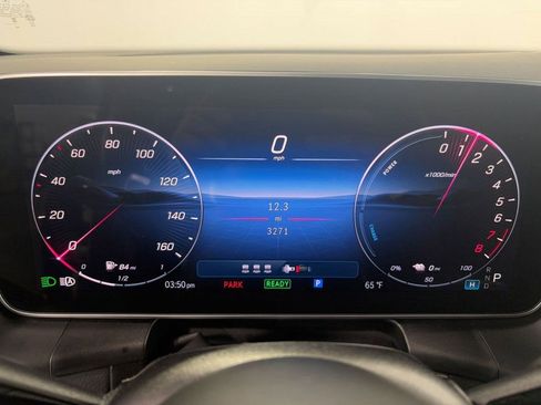 Used 2025 Mercedes-Benz GLC 350e 4MATIC w/ AMG Line image 14