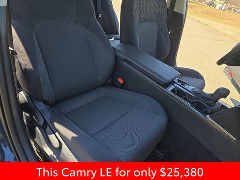Used 2025 Toyota Camry LE image 16