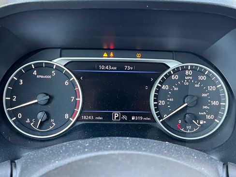 Used 2025 Nissan Sentra SV FWD image 45