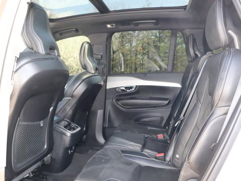 Used 2019 Volvo XC90 T6 R-Design w/ Advanced Package image 14