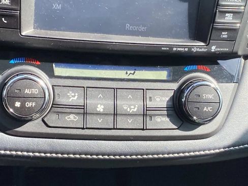 Used 2017 Toyota RAV4 Limited image 30