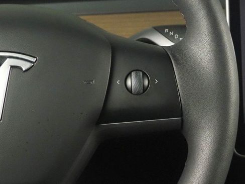 Used 2023 Tesla Model Y Long Range AWD/4WD image 21