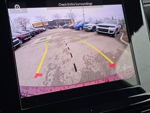 New 2025 Jeep Grand Cherokee Laredo X w/ Luxury Tech Group I image 8