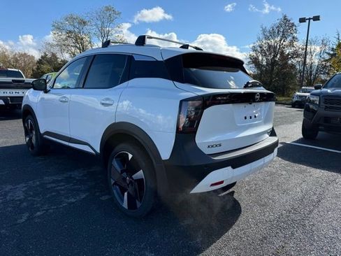 New 2026 Nissan Kicks SR w/ Cold Weather Package image 7