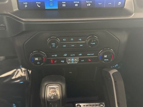 Used 2023 Ford Bronco Outer Banks image 10