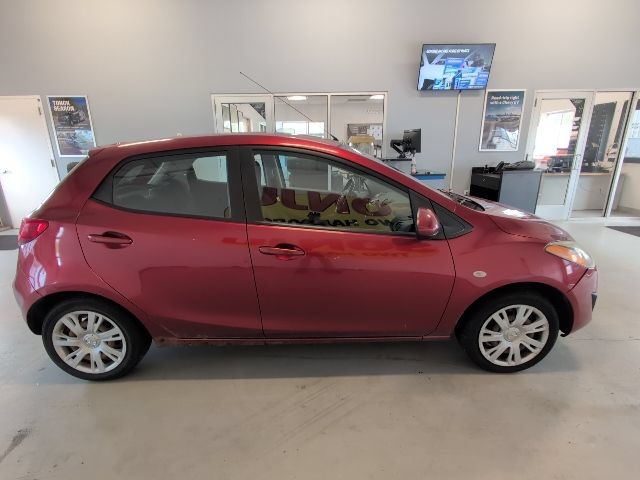 Used 2014 MAZDA MAZDA2 Sport FWD image 6