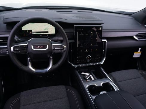 Used 2025 GMC Acadia Elevation FWD image 14
