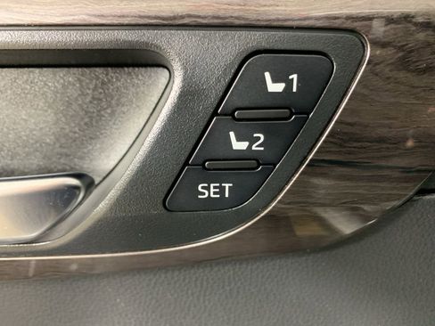 Used 2022 Toyota Highlander Platinum AWD/4WD image 15
