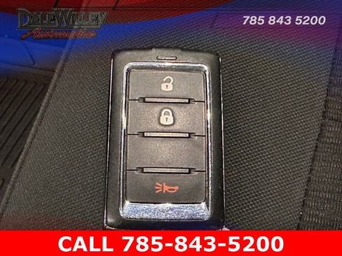Used 2024 Jeep Grand Cherokee L Laredo image 22