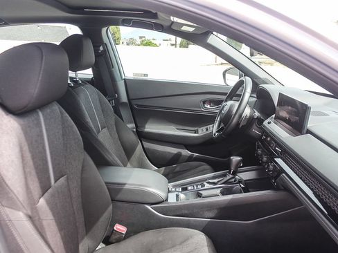 Certified 2025 Honda Accord Sport image 17